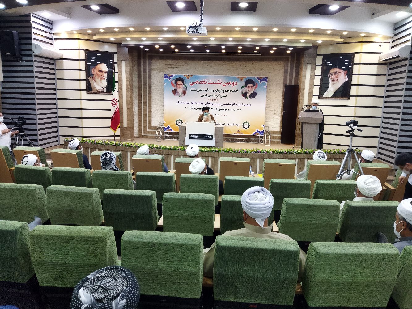 برگزاری دومین نشست تخصصی ائمه جمعه و شورای روحانیت اهل سنت آذربایجان غربی