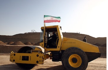 آغاز عملیات اجرایی ساخت تقاطع غیر همسطح سایت شهید احمدی روشن آغاز عملیات اجرایی ساخت تقاطع غیر همسطح سایت شهید احمدی روشن