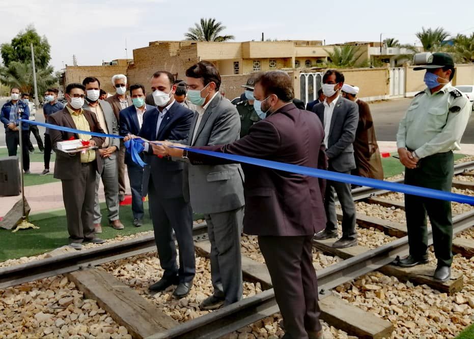 افتتاح و آغاز عملیات چندین طرح عمرانی در بافق افتتاح و آغاز عملیات چندین طرح عمرانی در بافق