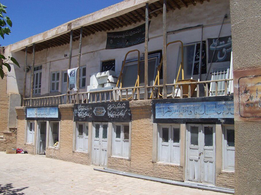 مرمت تکیه برنجی شاهرود / جمعه / عکس دارد / تنظیم نیست مرمت تکیه برنجی شاهرود / جمعه / عکس دارد / تنظیم نیست