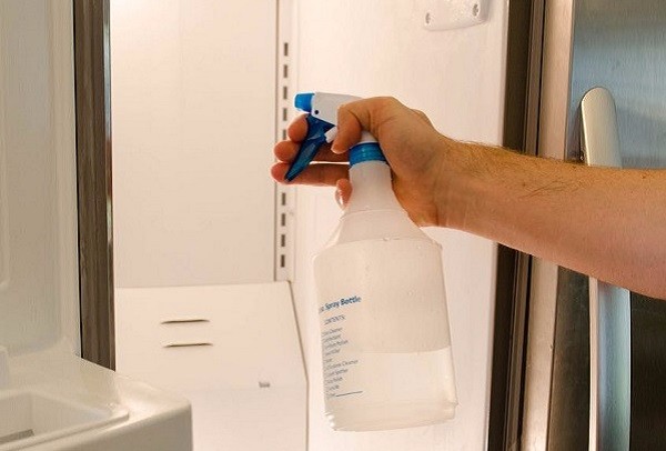 فوت و فن تمیز کردن یخچال و فریزر