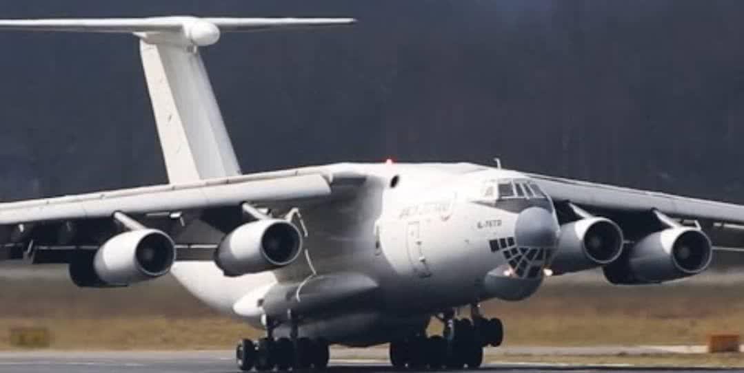 اعزام هواپیمای آتش نشان برای اطفاء آتش سوزی تالاب انزلی