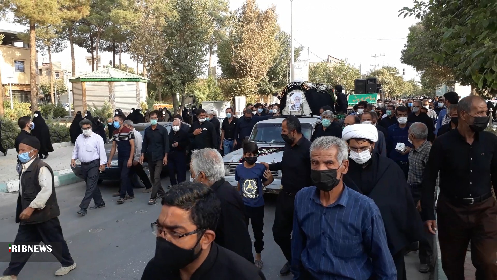 تشییع و خاکسپاری حجت الاسلام حاج شیخ محمد کریمی تشییع و خاکسپاری حجت الاسلام حاج شیخ محمد کریمی