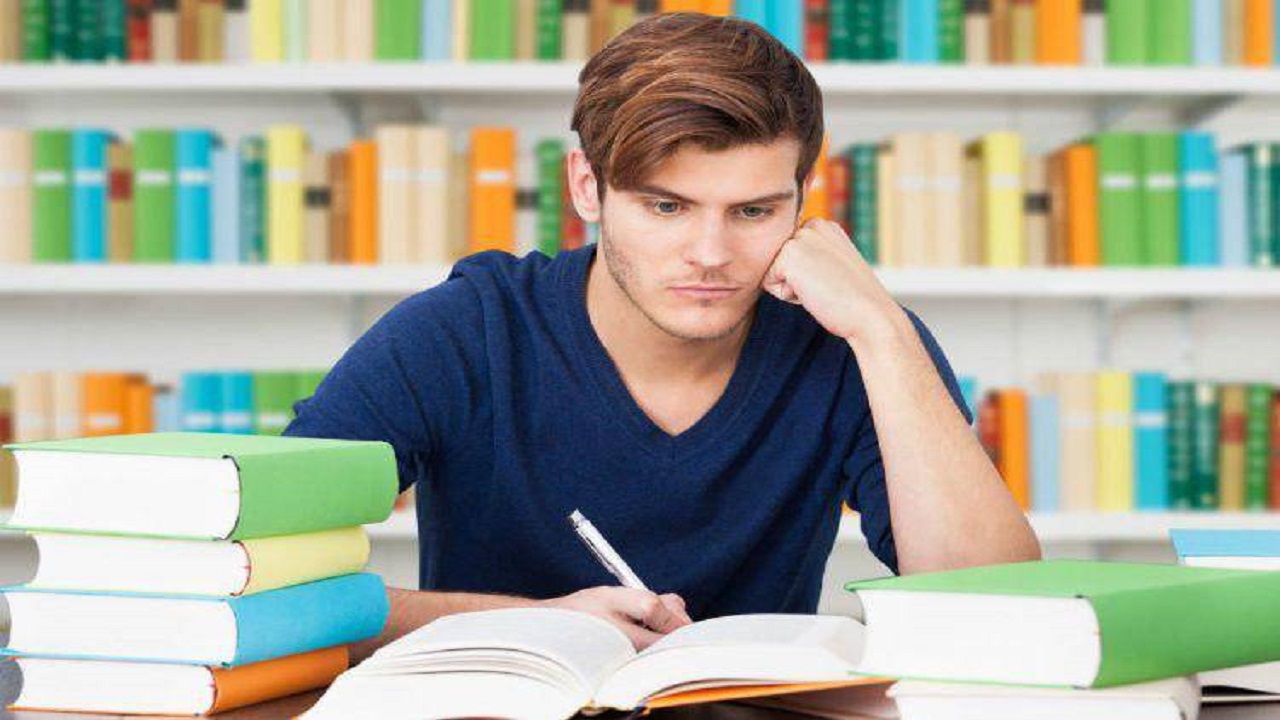 چگونه عاشق مطالعه شویم؟