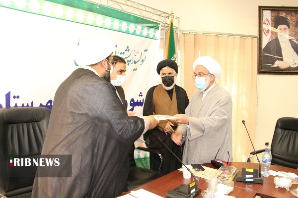 ساداتی: نماز جمعه کانون وحدت آفرین امت اسلامی است ساداتی: نماز جمعه کانون وحدت آفرین امت اسلامی است