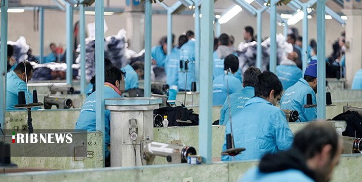 گزارش مکتوب: چرخش چرخ زندگی با همتی از پشت میله‌های آهنین