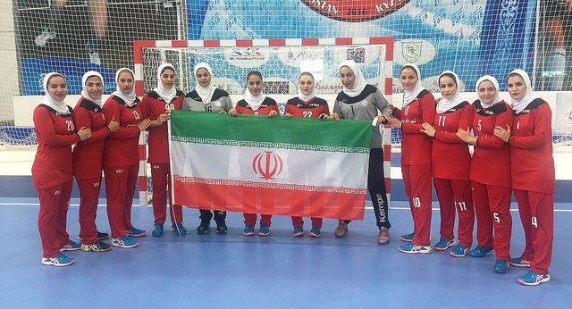 دعوت ۲ بانوی کردستانی به اردوی تیم ملی هندبال