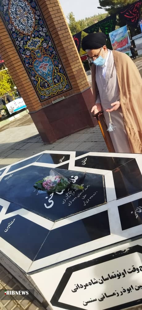 ادای احترام وزیر اطلاعات به مقام شامخ شهدادر ارومیه