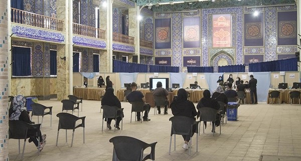 مهار موج های کرونایی با واکسیناسیون عمومی