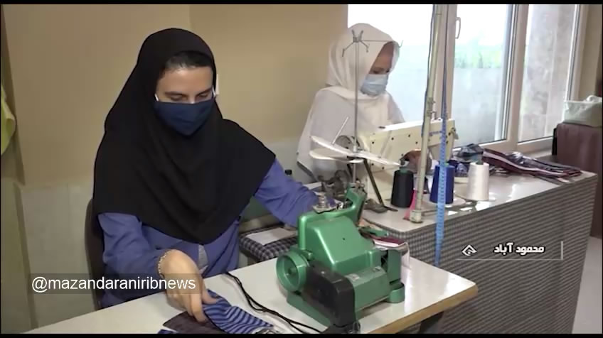 وقف سجده شکر بر نعمت بی پایان خداوند