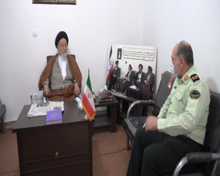 مردم باید از فعالیت های سخت و خدمات امنیتی پلیس آگاه شوند