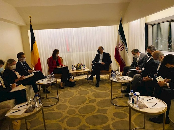 ادامه دیدارها و گفتگوهای وزیر خارجه کشورمان در نیویورک