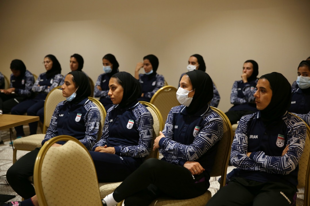 نشست فنی تیم ملی فوتبال بانوان قبل از بازی با اردن