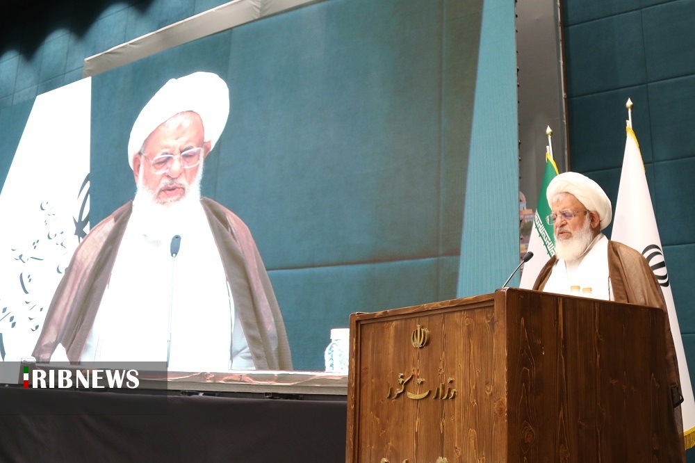 استاندار، کار‌های بزرگ را به افراد کاردان بسپارد