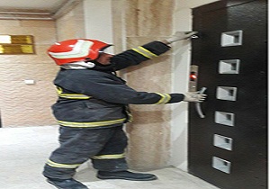 نجات ۳۳۷شهروند اهوازی از درون کابین آسانسور‌ها