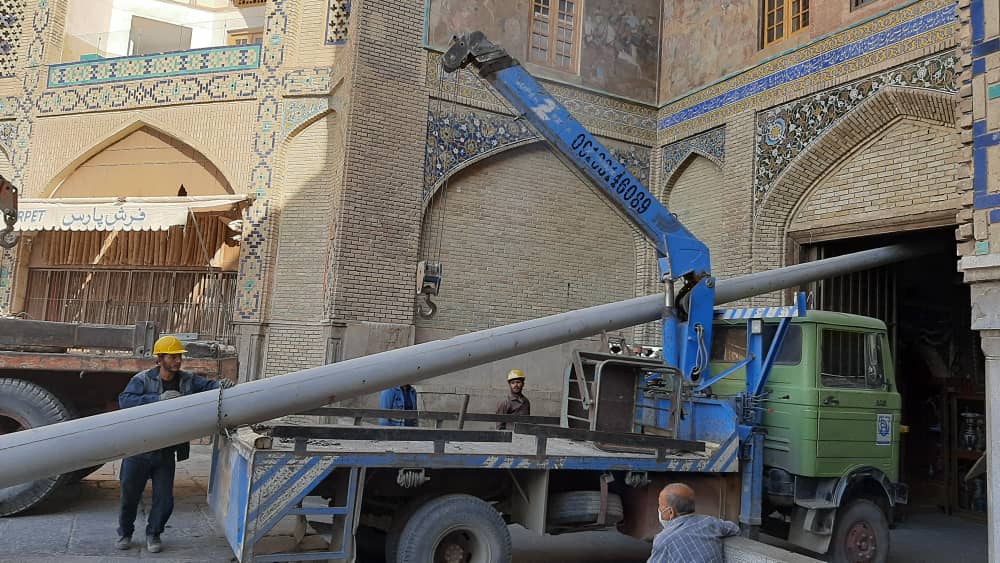 ساماندهی عظیم شبکه‌های برق در بازار قیصریه اصفهان