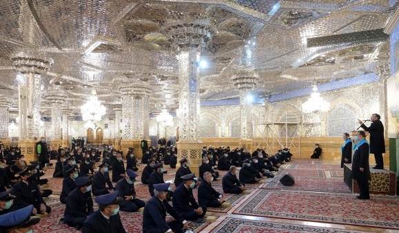 برگزاری جشن میلاد پیامبر اکرم (ص) با حضور خادمان حرم مطهر رضوی