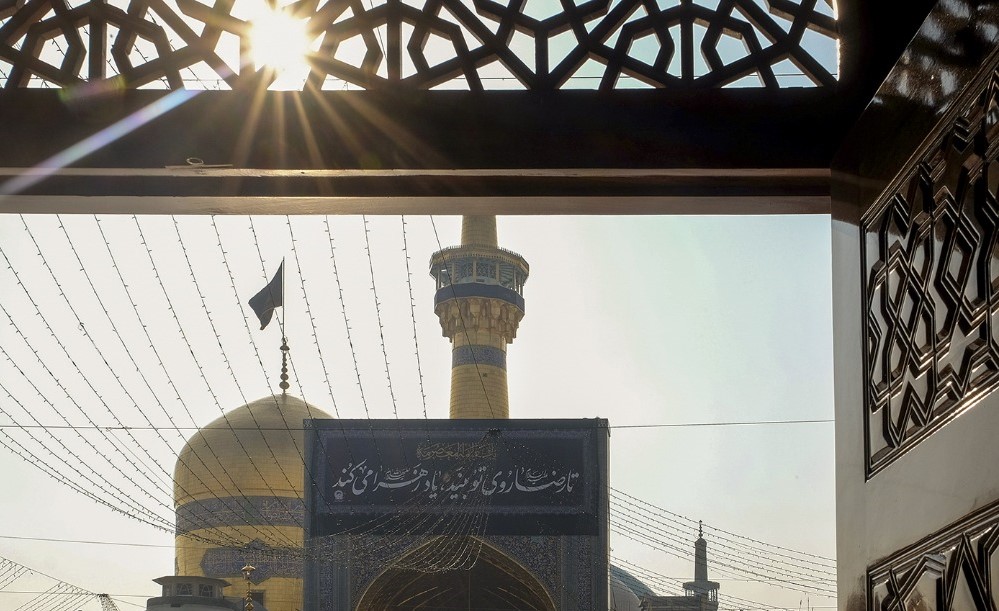 مشهد الرضا سوگوار رحلت خواهر خورشید