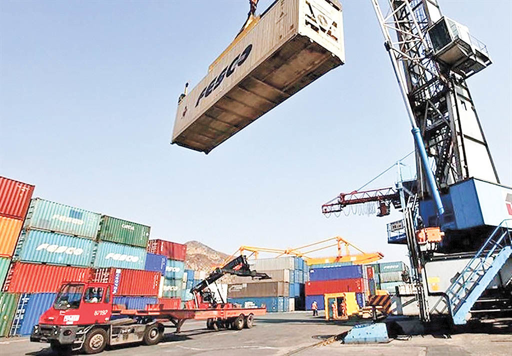 صنعت پتروشیمی، کلید واژه ی اقتصاد مقاومتی در آذربایجان غربی