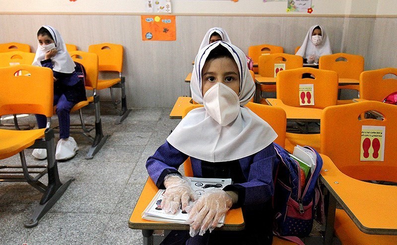 دریافت نجومی از والدین، پرداخت قطره چکانی به معلمان دریافت نجومی از والدین، پرداخت قطره چکانی به معلمان