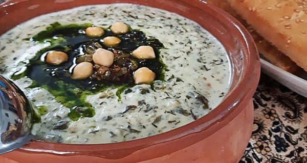 طرز تهیه آش دوغ اردبیلی