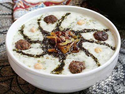 طرز تهیه آش دوغ اردبیلی