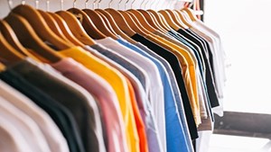 جریمه ۸۹۲ میلیون ریالی قاچاق پوشاک در فردوس