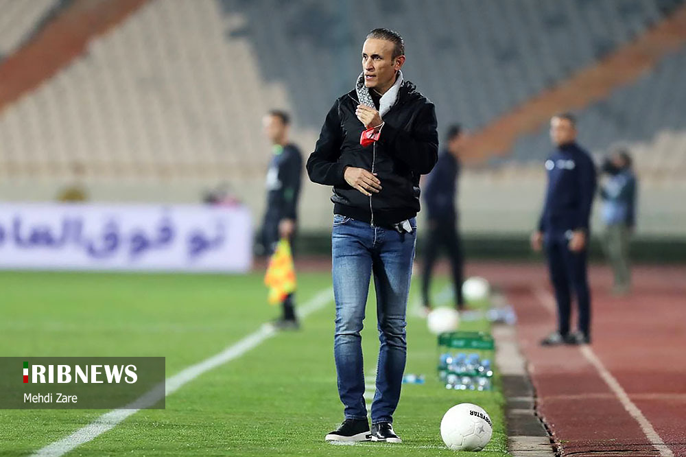 سرمربی تیم پرسپولیس : یحیی گل‌ محمدی