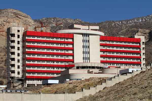 بیمارستان ۳۷۶ تختخوابی ایلام ۹۹ درصد پیشرفت فیزیکی دارد