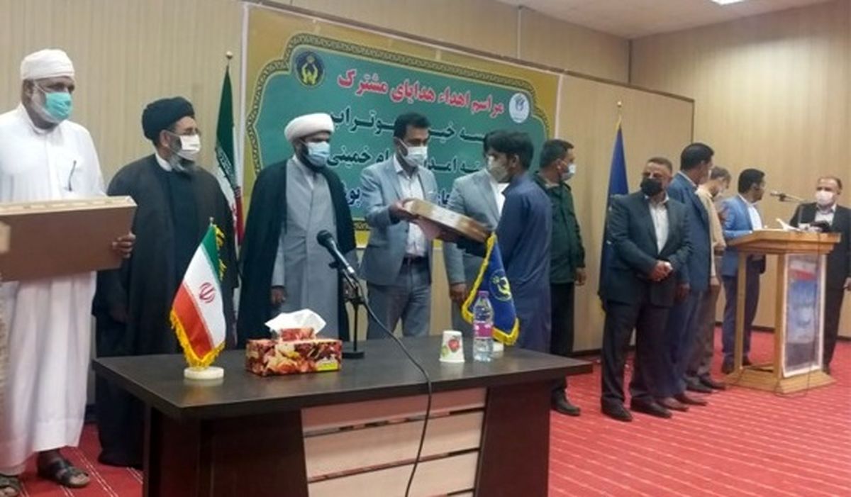 اهدای ۵۰ دستگاه لب تاپ به دانشجویان ایتام جاسک