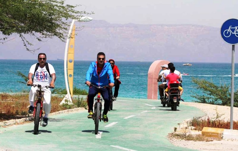 تردد ضابطه‌مند راکبان موتور‌های شارژی در کیش