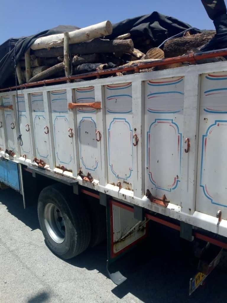 کشف ۱۰ تن چوب قاچاق در عملیات پلیس فراهان کشف ۱۰ تن چوب قاچاق در عملیات پلیس فراهان