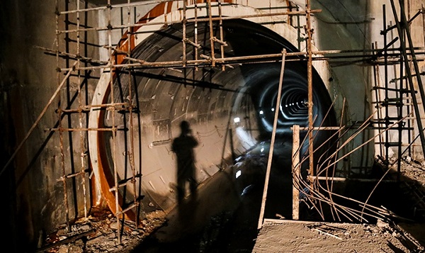 مترو اهواز در حسرت ایستگاه پایانی / روایت یک طرح فرسایشی مترو اهواز در حسرت ایستگاه پایانی / روایت یک طرح فرسایشی