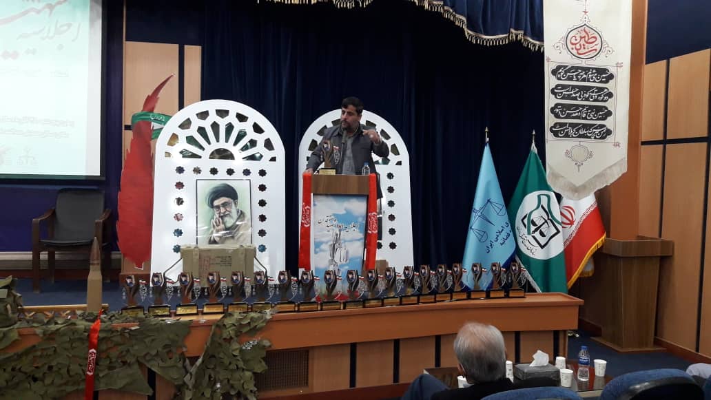 مکتب شهدا سفینه النجات بیانیه گام دوم انقلاب اسلامی است