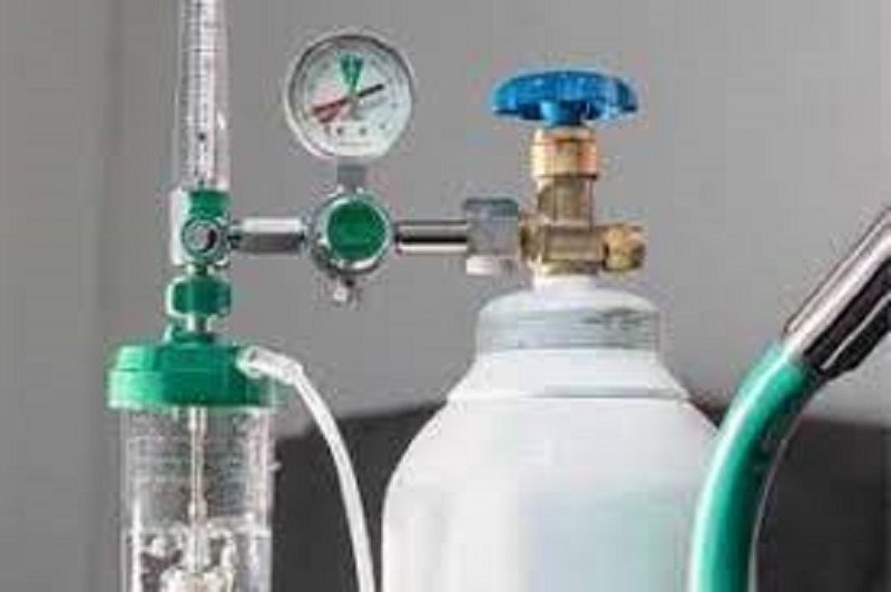 اهدای کپسول اکسیژن به بیمارستان شهید فرج اله رضازاده قائمیه اهدای کپسول اکسیژن به بیمارستان شهید فرج اله رضازاده قائمیه