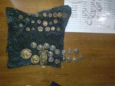 کشف ۲۱ سکه تاریخی قاچاق در ارومیه