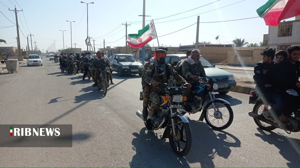 صبحگاه مشترک نیرو‌های مسلح در آبادان