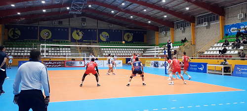 یک برد ویک باخت نمایندگان کرمان در لیگ برتر والیبال یک برد ویک باخت نمایندگان کرمان در لیگ برتر والیبال