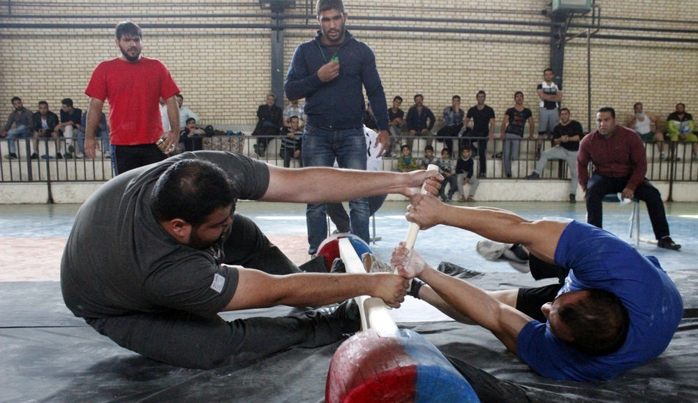 تیم خفر قهرمان بازی‌های بومی محلی فارس