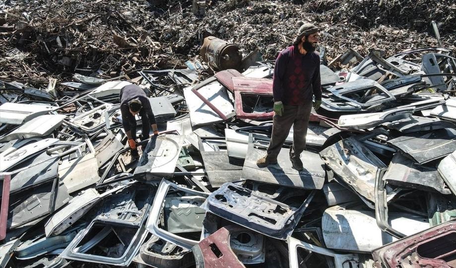 گورستان خودروهای نابود شده در جنگ سوریه