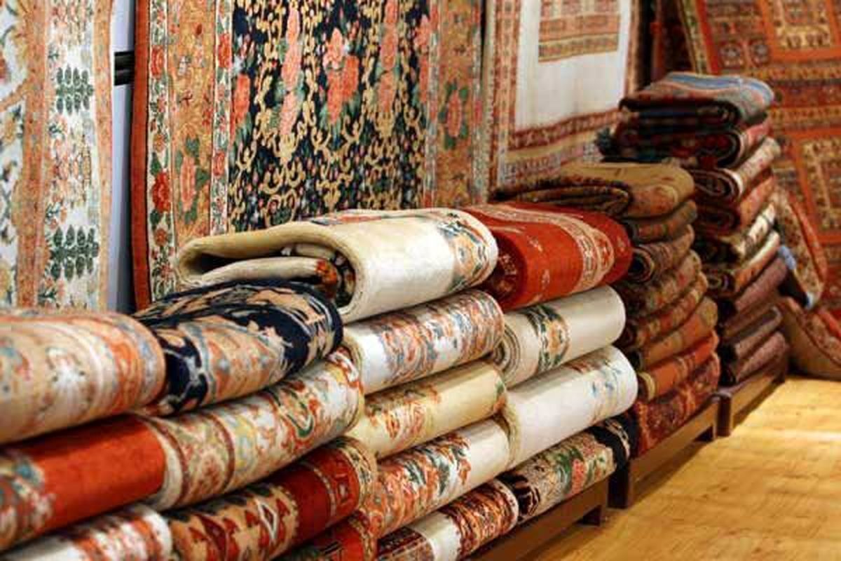 کاهش 35 درصدی تولید فرش دستباف در مهاباد کاهش 35 درصدی تولید فرش دستباف در مهاباد