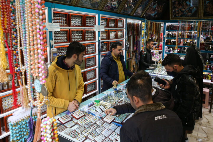 برگرداندن ۹۰۰ میلیون تومان به زائران نوروزی برگرداندن ۹۰۰ میلیون تومان به زائران نوروزی