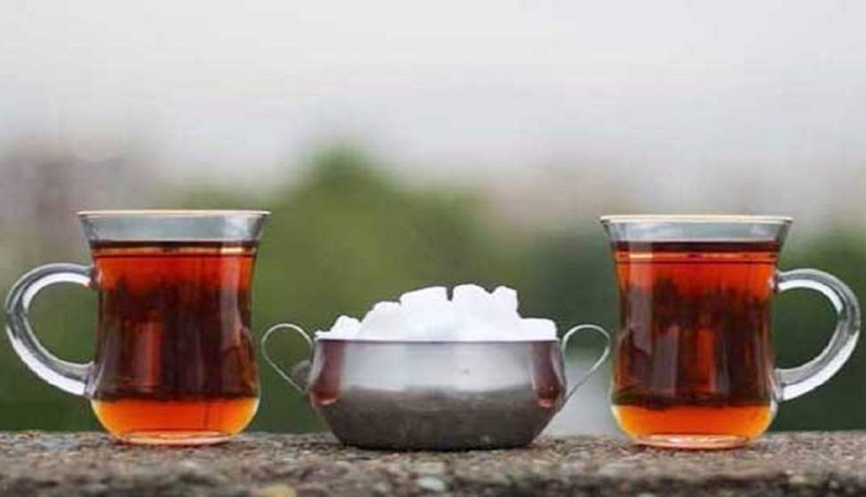 از بین بردن لکه چای از روی سطوح مختلف