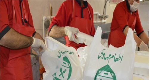 توزیع بسته&zwnj;های معیشتی بین نیازمندان در اصفهان