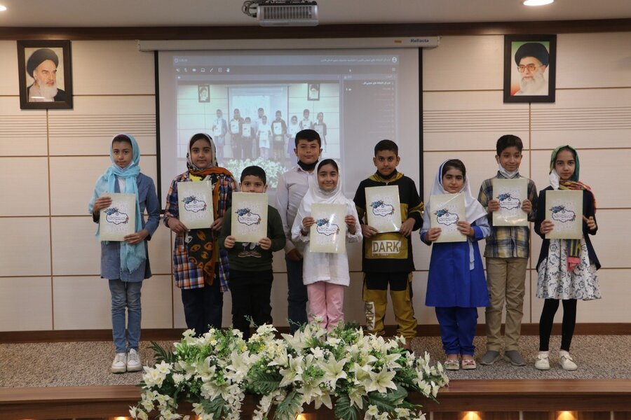 ایستگاه آخرِ جشنواره کتابخوانی رضوی در استان فارس ایستگاه آخرِ جشنواره کتابخوانی رضوی در استان فارس