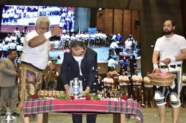 جمع آوری ۳ میلیارد و ۳۵۰ میلیون تومان کمک مردمی در جشن گلریزان جمع آوری ۳ میلیارد و ۳۵۰ میلیون تومان کمک مردمی در جشن گلریزان