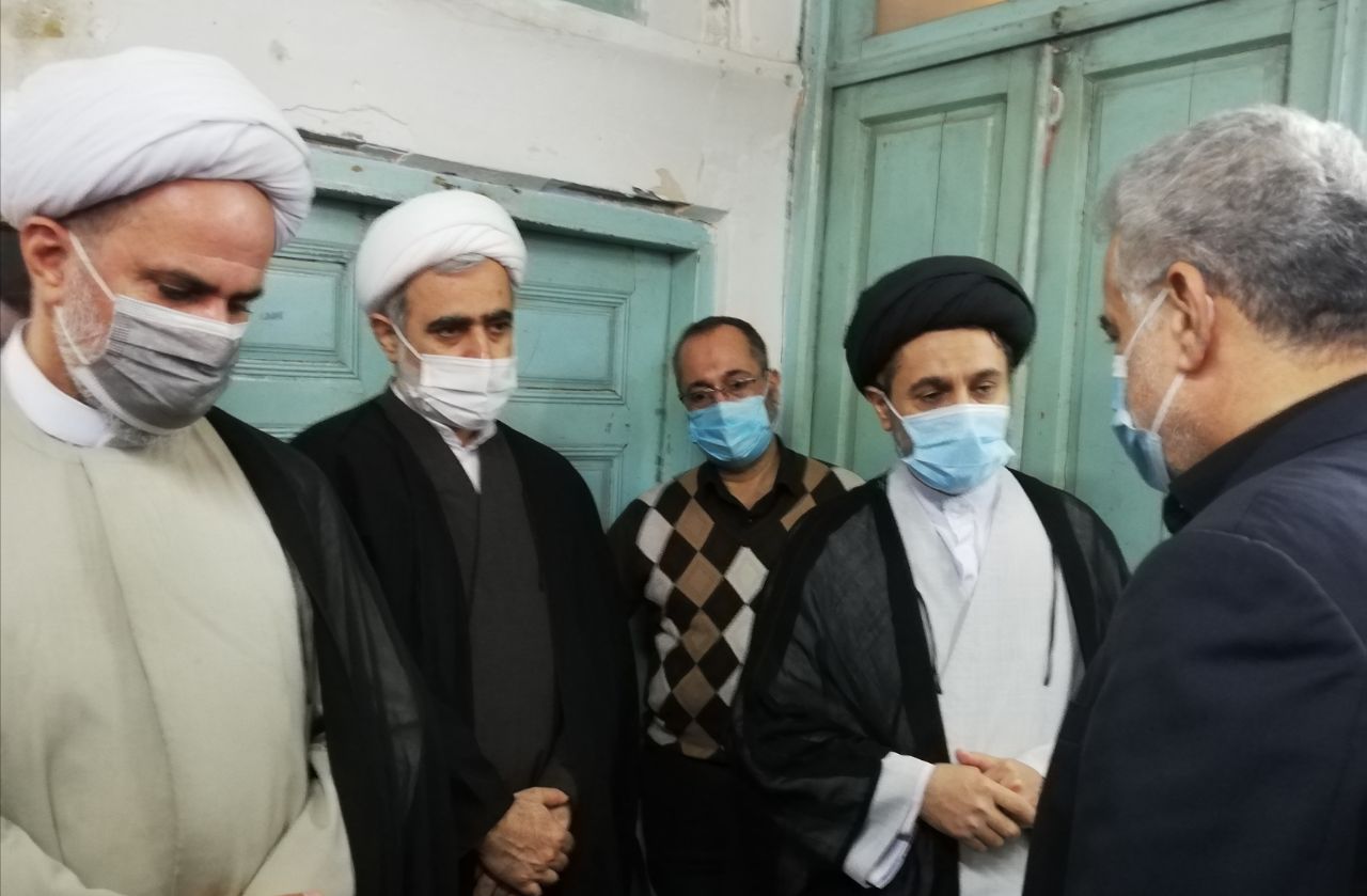 ابراز همدری استاندار با بیت آیت الله رودباری ابراز همدری استاندار با بیت آیت الله رودباری