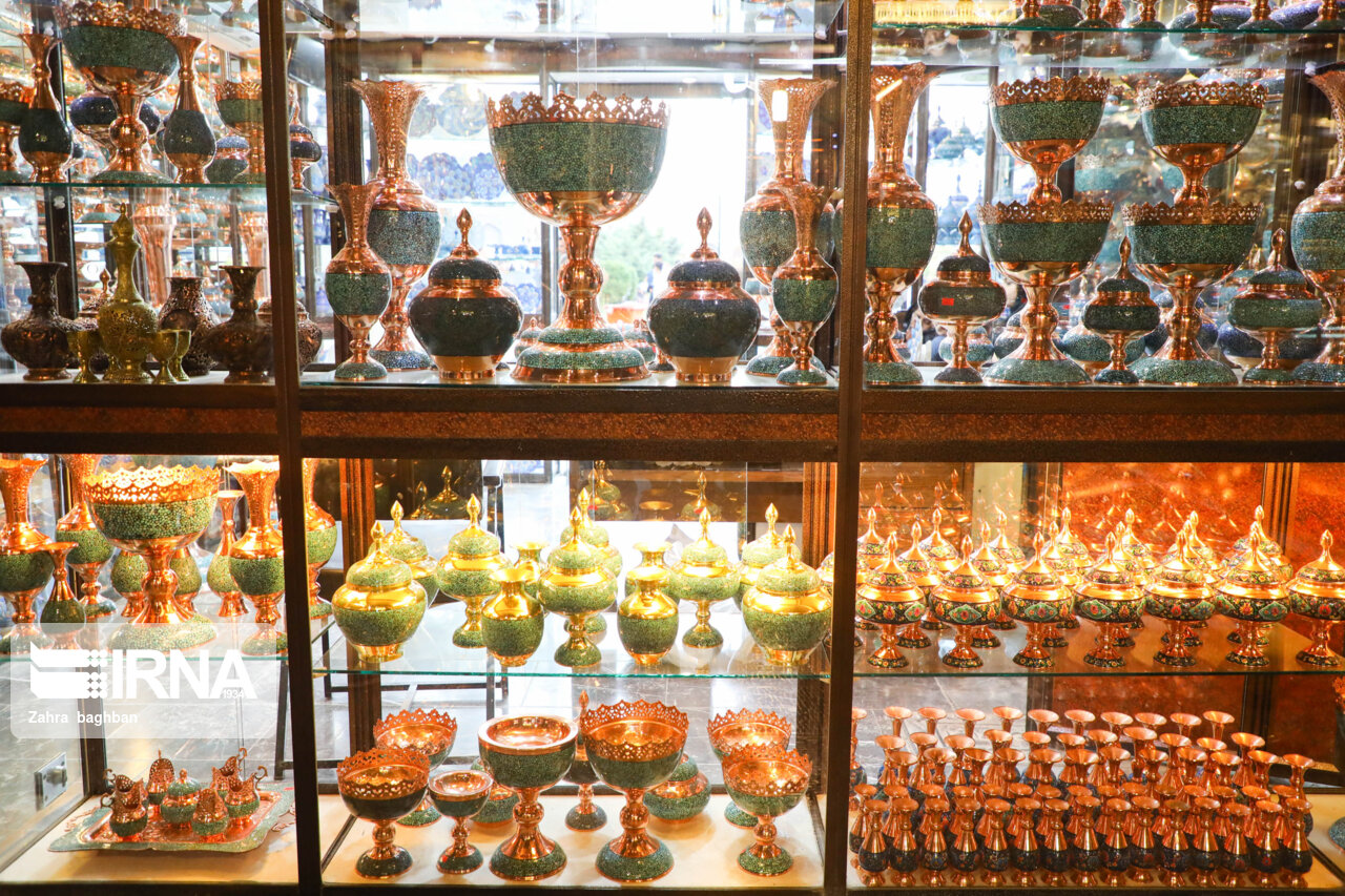 کمیته تخصصی صادرات صنایع دستی در فارس  تشکیل می شود کمیته تخصصی صادرات صنایع دستی در فارس  تشکیل می شود
