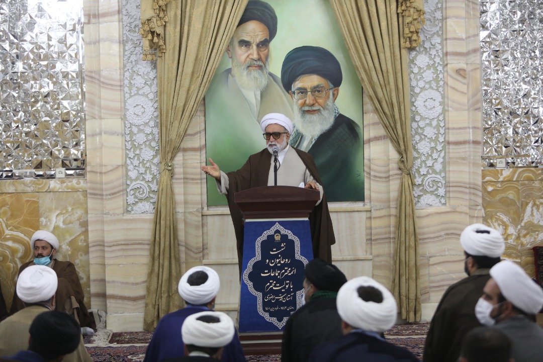 روحانیون برای دفاع از ارزش‌های دینی وارد میدان جهاد تبیین شوند