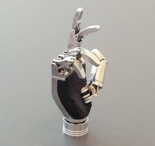 موفقت دانشگاه علوم پزشکی مشهد در عمل جایگزینی دست بایونیک موفقت دانشگاه علوم پزشکی مشهد در عمل جایگزینی دست بایونیک